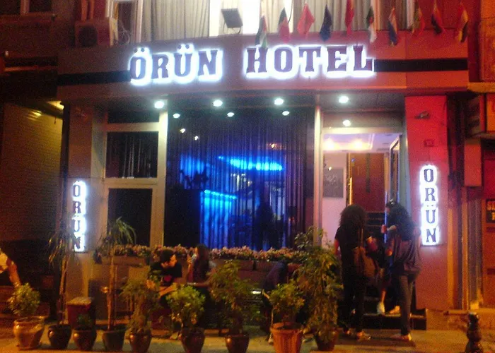 Hotel Oeruen 3*